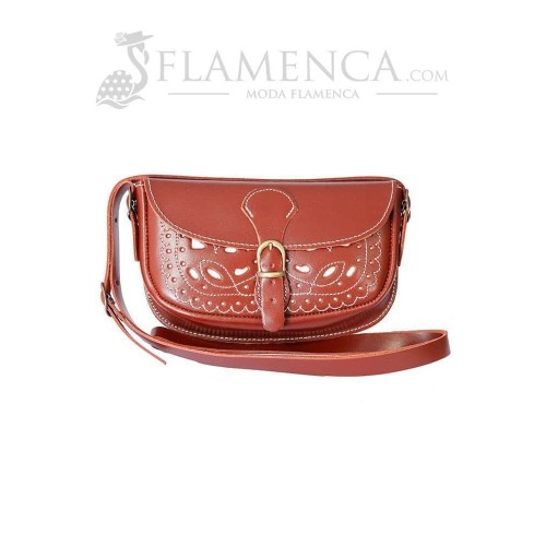 Bolso-bandolera de señora en piel picado marrón con fondo blanco Villamanrique