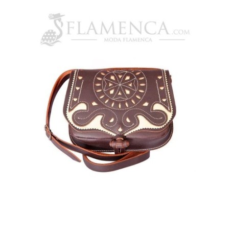 Bolso-bandolera de señora en piel picado marrón engrasado con fondo beige