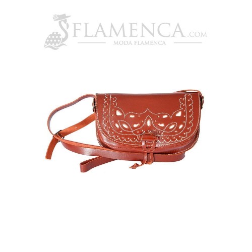 Bolso-bandolera de señora en piel picado marrón con fondo blanco