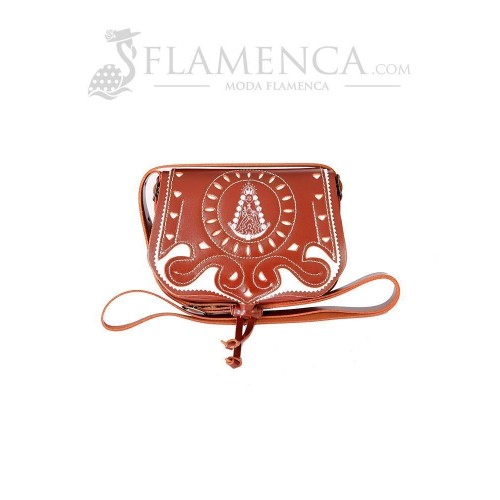 Bolso-bandolera de señora en piel picado virgen del rocío marrón con fondo blanco