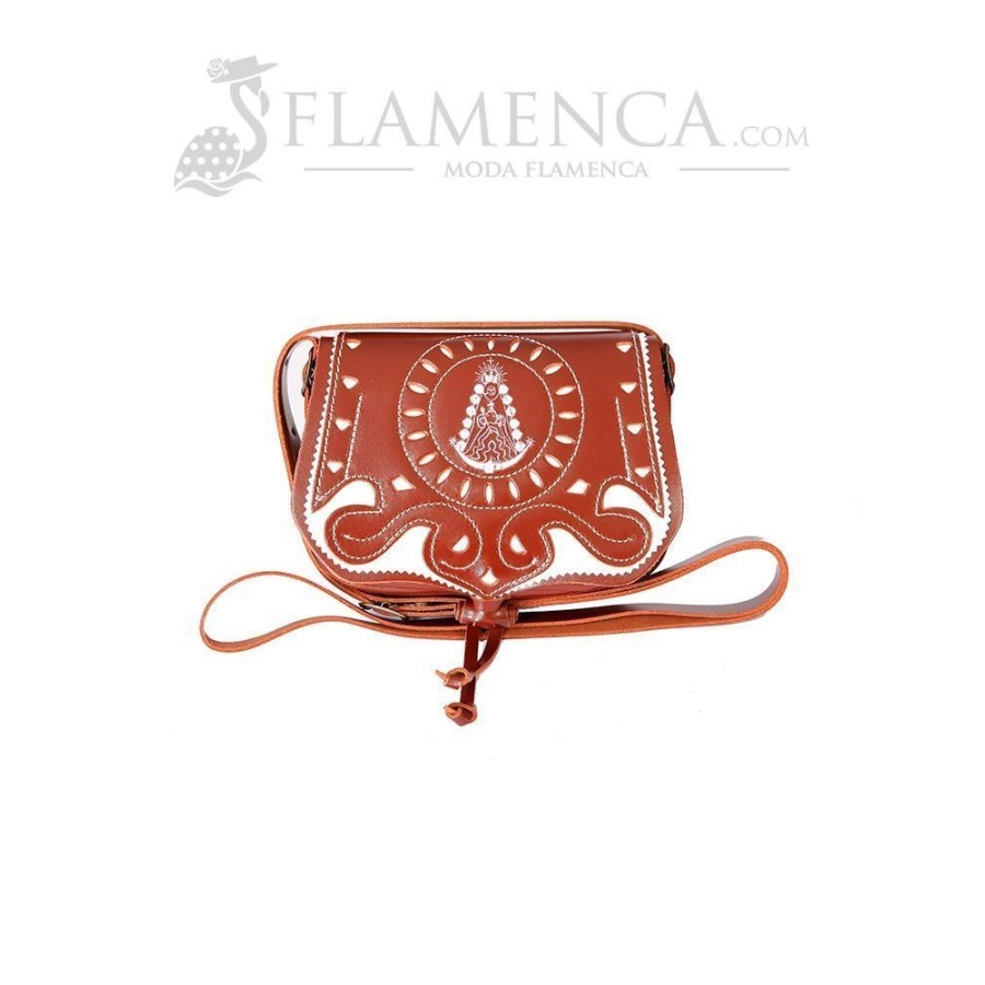 Bolso-bandolera de señora en piel picado virgen del rocío marrón con fondo blanco