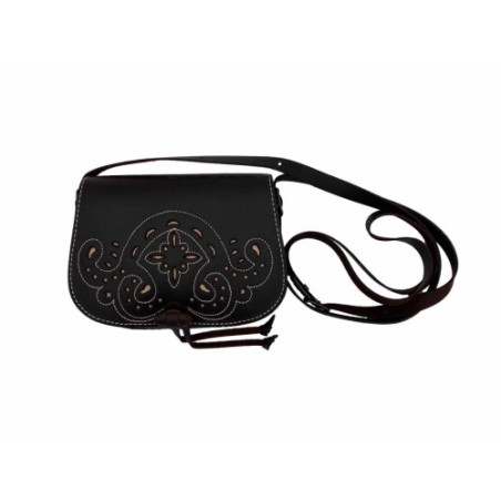 Bolso-bandolera de señora en piel marrón engrasado con fondo beige