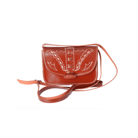 Bolso-bandolera de señora en piel marrón con fondo blanco