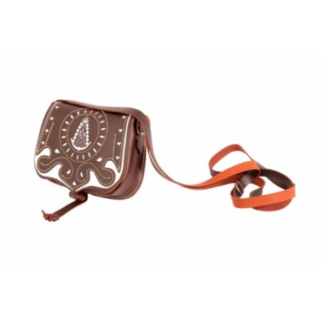 Bolso-bandolera de piel color Engrasado con Virgen del Rocío con fondo Blanco