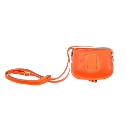 Bolso-bandolera de piel color Cuero con Virgen del Rocío