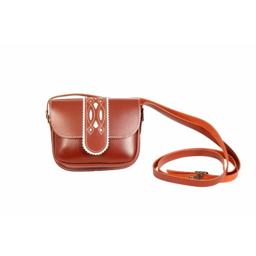 Bolso-bandolera rociero de piel color Marrón con fondo Blanco