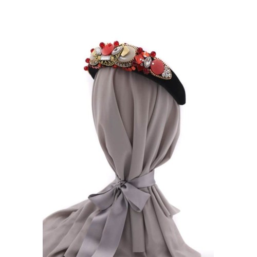 Diadema de pedrería negra y roja