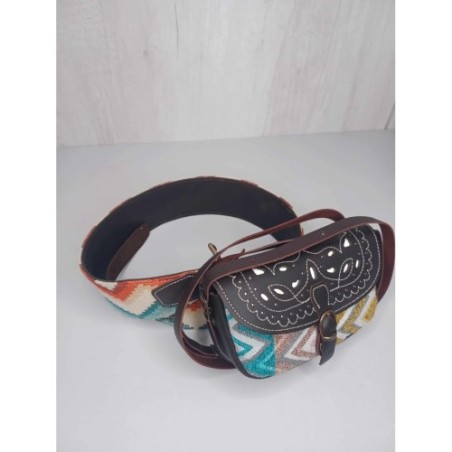 Bolso-bandolera rociero de piel color Engrasado estampado de rayas Almonte