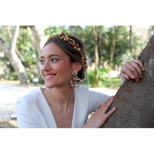 Pendientes de novia de aro con perlas de nácar y porcelana en blanco y dorado