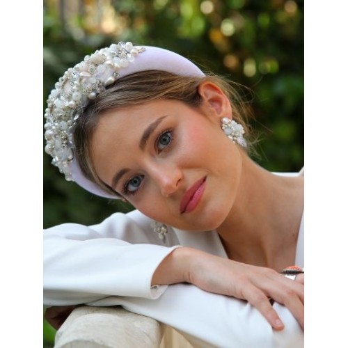 Diadema de pedrería blanca con cristales transparentes