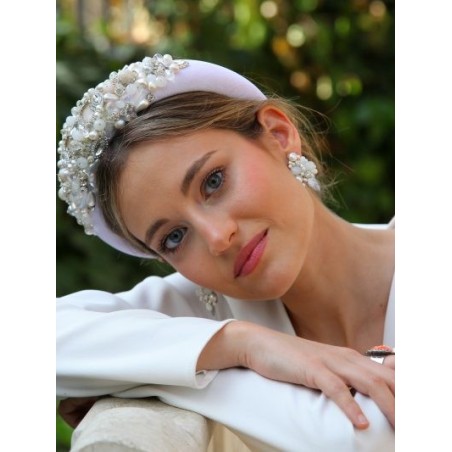 Diadema de pedrería blanca con cristales transparentes