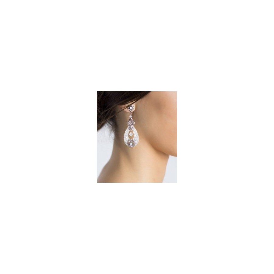 Pendientes de novia con forma de lágrima